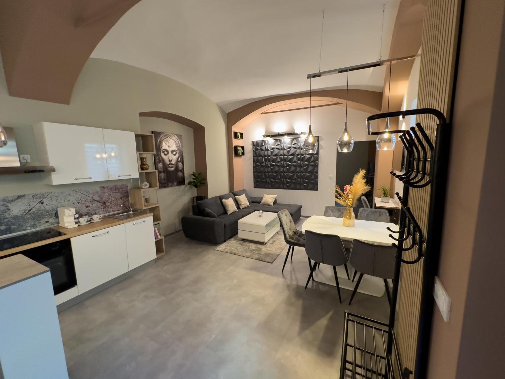 Apartments Adamas เซเลีย ภายนอก รูปภาพ