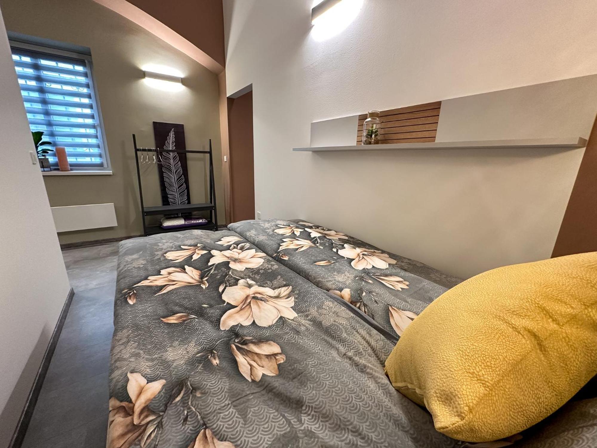 Apartments Adamas เซเลีย ภายนอก รูปภาพ